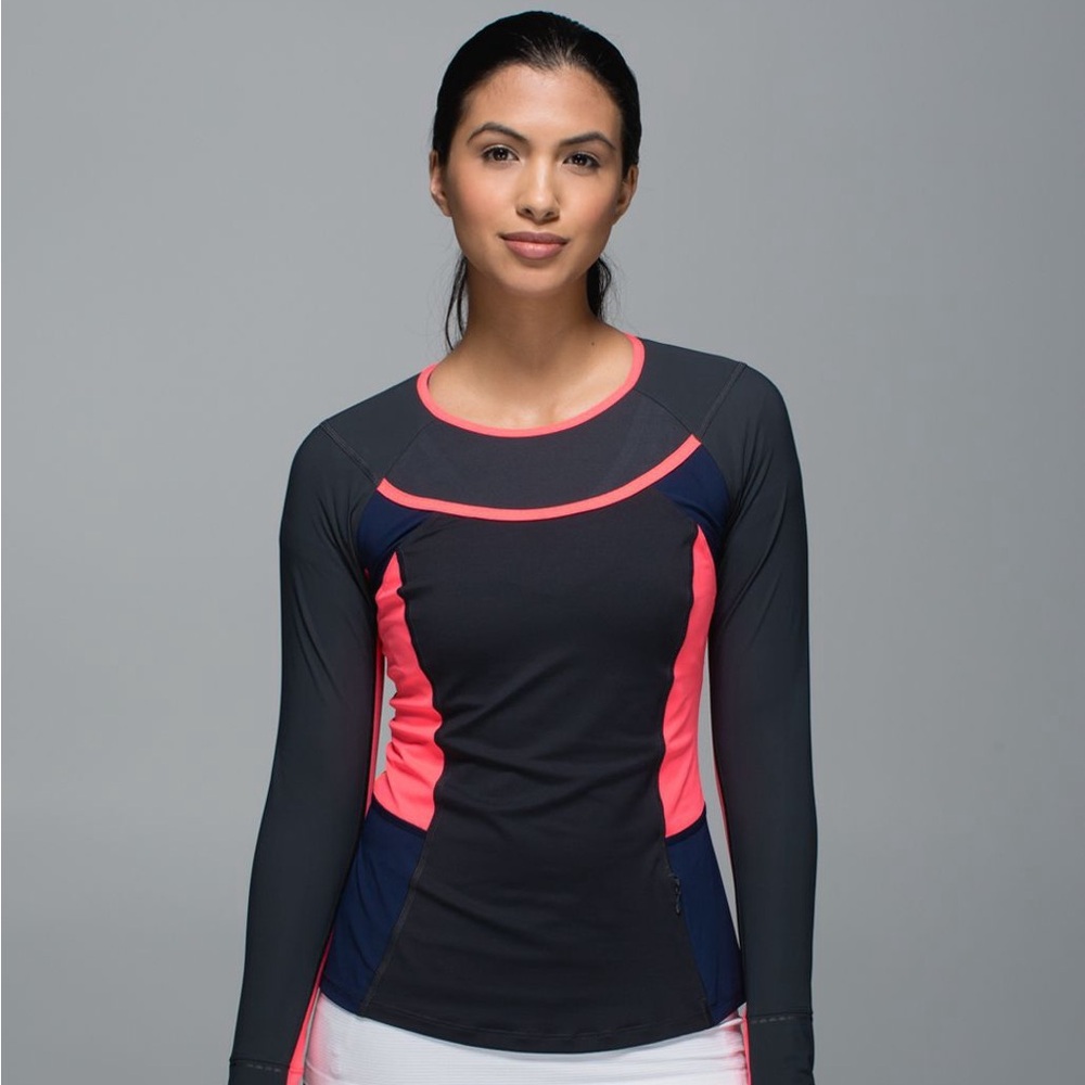 Lululemon Women Trail Bound Long Sleeve Top
Deep Coal/Deep Navy /Electric Coral